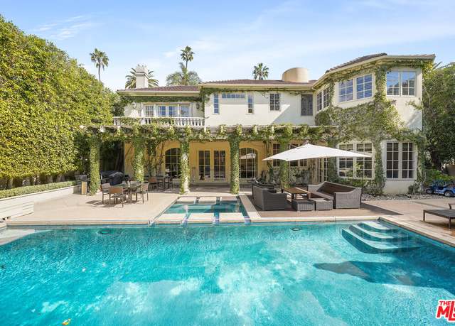 Property at 525 N Hillcrest Rd, Beverly Hills, CA 90210, 7 beds, 8.5 baths