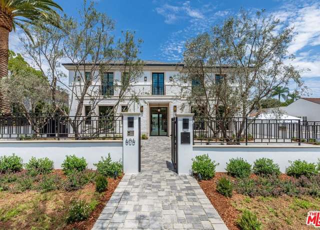 Property at 606 N Rexford Dr, Beverly Hills, CA 90210, 5 beds, 8 baths