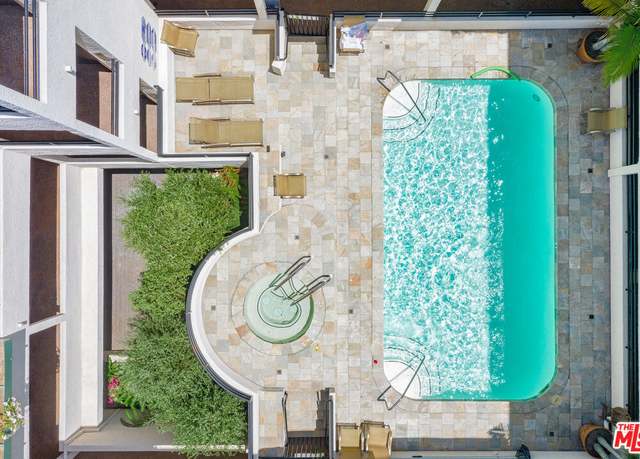 Property at 11636 Montana Ave #107, Los Angeles, CA 90049, 2 beds, 2.5 baths