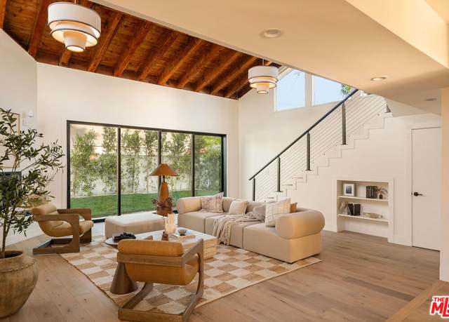 Property at 3820 S Burnside Ave, Los Angeles, CA 90008, 4 beds, 3.5 baths