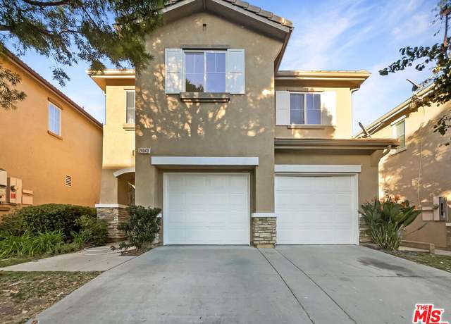 Property at 24043 Tango Dr, Valencia, CA 91354, 3 beds, 2.5 baths