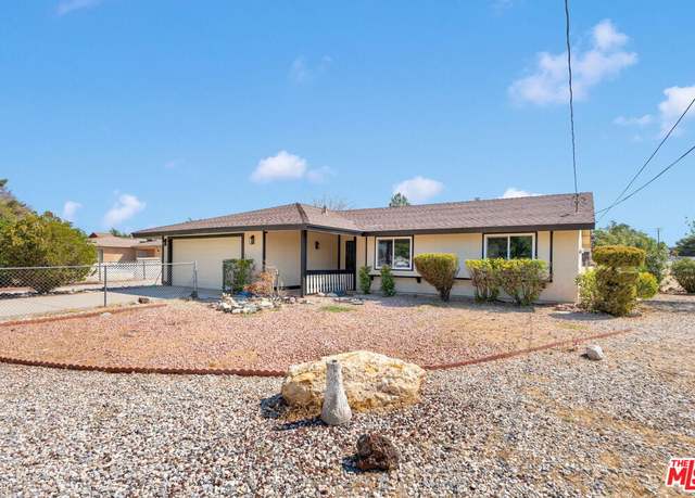Property at 18063 Pitache St, Hesperia, CA 92345, 3 beds, 2 baths
