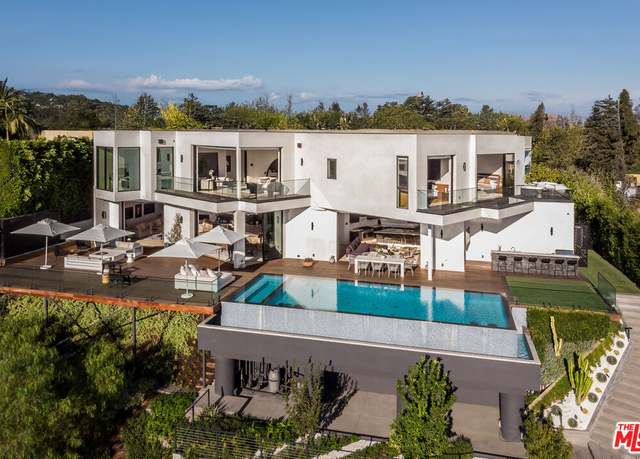 Property at 2371 Achilles Dr, Los Angeles, CA 90046, 4 beds, 4.5 baths