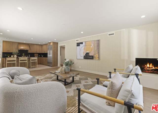 Property at 11268 Dona Lola Dr, Studio City, CA 91604, 4 beds, 3 baths
