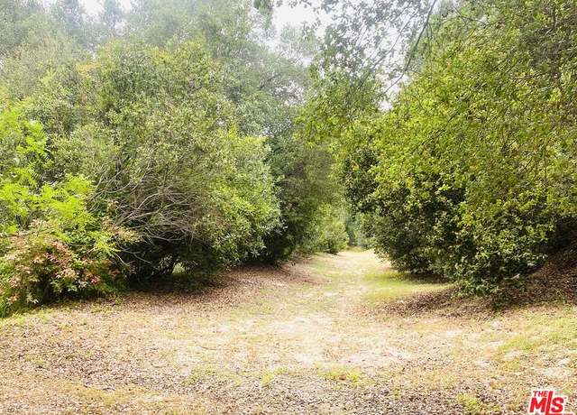 Property at 3806 N Glenridge Dr, Sherman Oaks, CA 91423