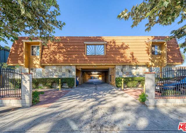 Property at 510 S Flower St, Santa Ana, CA 92703, 20 beds, 19 baths
