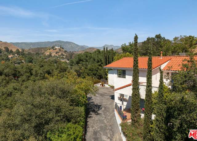 Property at 9732 Rotta Ave, Sunland, CA 91040, 3 beds, 2.5 baths