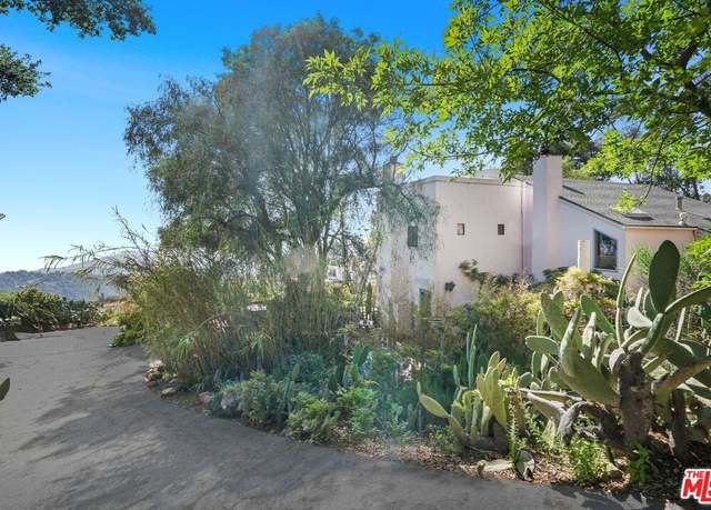 Property at 190 Loma Metisse Rd, Malibu, CA 90265, 3 beds, 3 baths