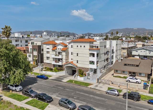 Property at 4733 Elmwood Ave #402, Los Angeles, CA 90004, 3 beds, 2 baths