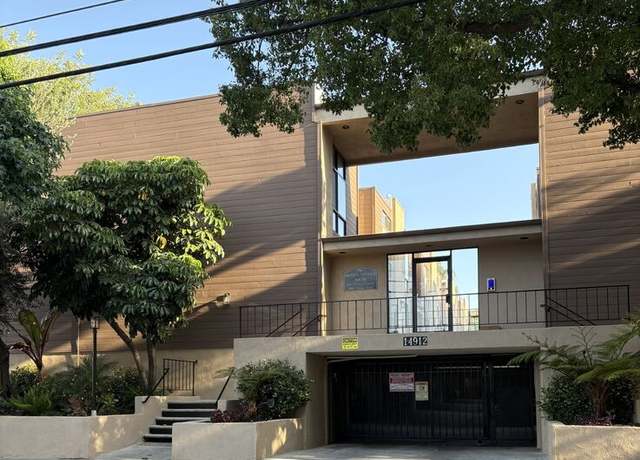 Property at 14912 Dickens St #1, Sherman Oaks, CA 91403, 3 beds, 2.5 baths