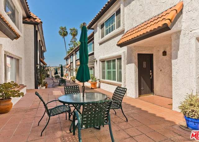 Property at 14332 Dickens St #10, Sherman Oaks, CA 91423, 3 beds, 2.5 baths