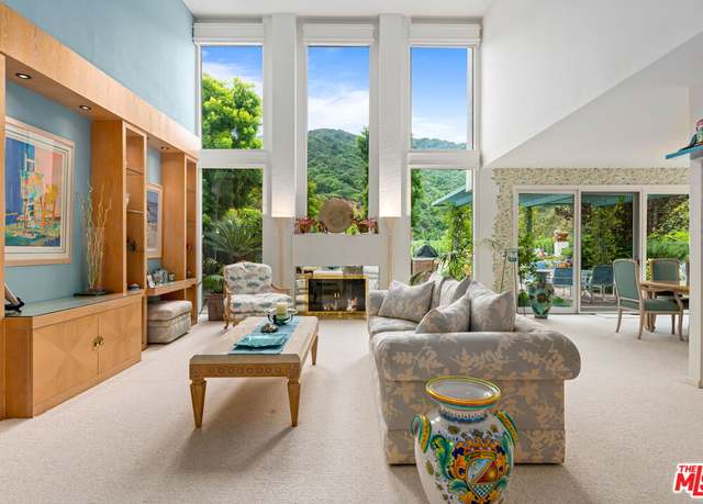 Property at 17152 Avenida De Santa Ynez, Pacific Palisades, CA 90272, 4 beds, 4 baths