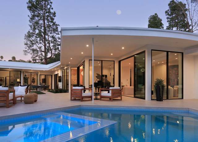 Property at 1935 Loma Vista Dr, Beverly Hills, CA 90210, 5 beds, 5.5 baths