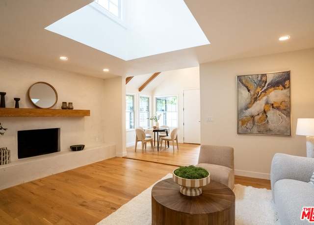 Property at 5271 Woodlake Ave, Woodland Hills, CA 91367, 4 beds, 2.5 baths