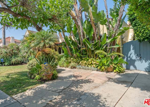 Property at 809 S Muirfield Rd, Los Angeles, CA 90005, 3 beds, 3 baths