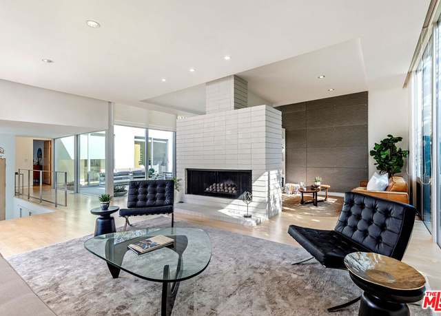 Property at 396 N Kenter Ave, Los Angeles, CA 90049, 3 beds, 2.5 baths