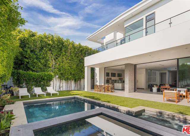 Property at 649 N Edinburgh Ave, Los Angeles, CA 90048, 4 beds, 4.5 baths