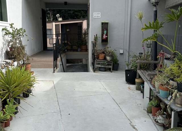 Property at 4431 Don Ricardo Dr #10, Los Angeles, CA 90008, 1 bed, 1 bath