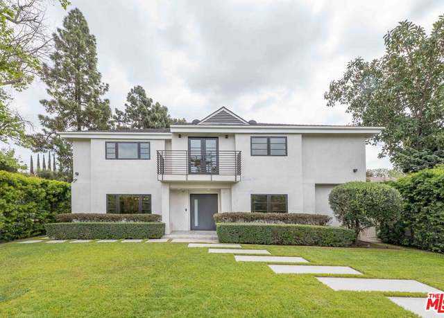 Property at 602 S Lucerne Blvd, Los Angeles, CA 90005, 5 beds, 5.5 baths