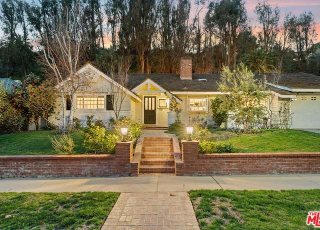 Property at 1401 Jonesboro Dr, Los Angeles, CA 90049, 4 beds, 3.5 baths