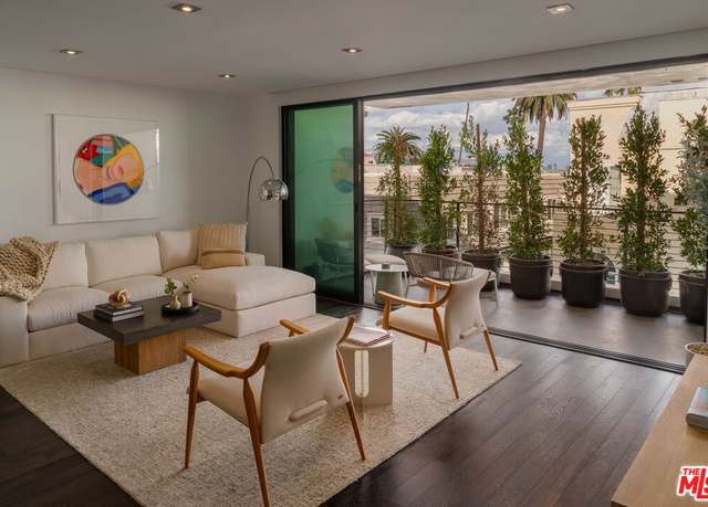 Property at 432 N Oakhurst Dr #403, Beverly Hills, CA 90210, 2 beds, 3 baths