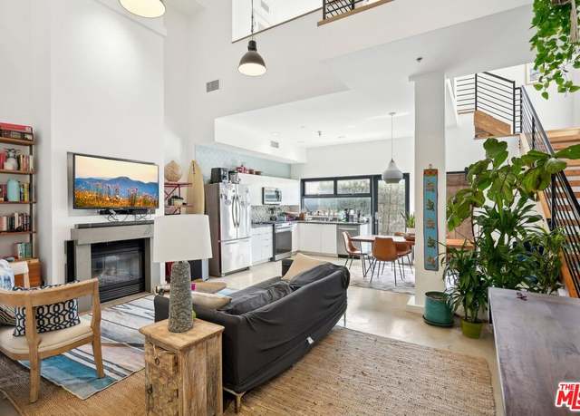 Property at 815 Hampton Dr #3, Venice, CA 90291, 2 beds, 2 baths