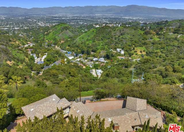 Property at 13150 Mulholland Dr, Beverly Hills, CA 90210, 2 beds, 3 baths