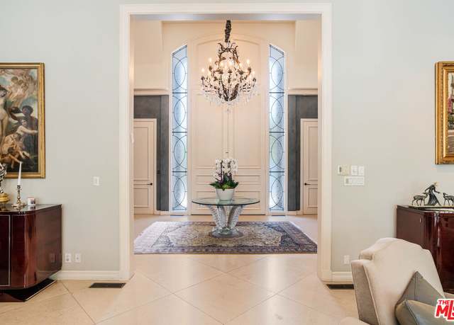 Property at 915 Hartford Way, Beverly Hills, CA 90210, 5 beds, 5.5 baths