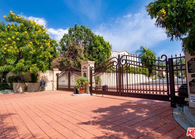 Property at 23057 Park Este, Calabasas, CA 91302, 3 beds, 2.5 baths