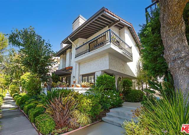 Property at 1476 Palisades Dr, Pacific Palisades, CA 90272, 3 beds, 2.5 baths