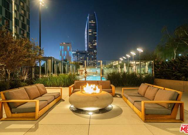 Property at 889 Francisco St #3801, Los Angeles, CA 90017, 1 bed, 1.5 baths