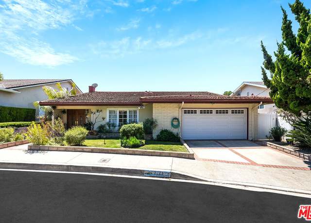 Property at 2223 Mcrae Dr, San Pedro, CA 90732, 4 beds, 3 baths