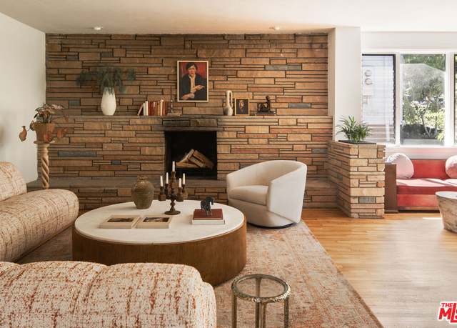 Property at 926 W Kensington Rd, Los Angeles, CA 90026, 4 beds, 1.5 baths