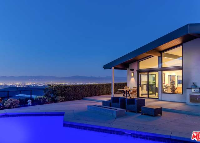 Property at 4326 Coronet Dr, Encino, CA 91316, 5 beds, 5.5 baths