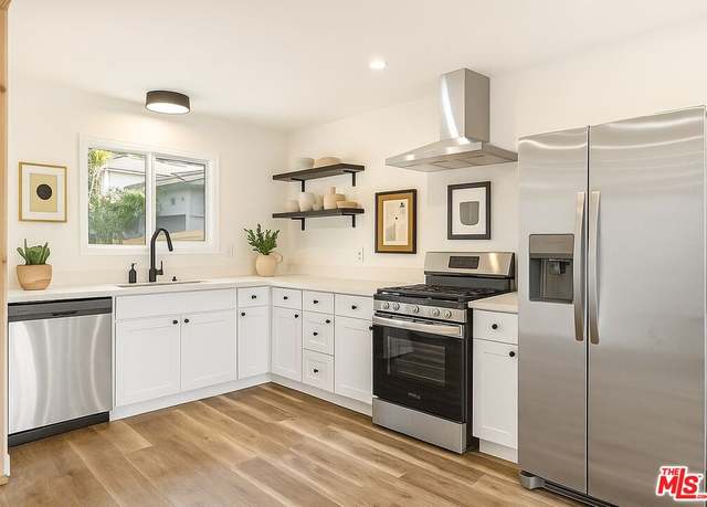 Property at 5141 Don Pio Dr, Woodland Hills, CA 91364, 4 beds, 2 baths