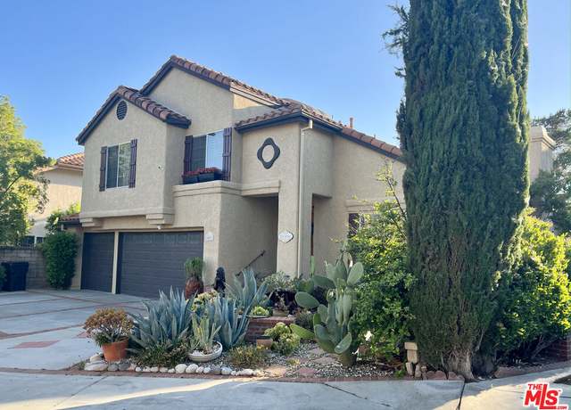 Property at 24517 Thistle Ct, Newhall, CA 91321, 4 beds, 3 baths