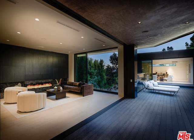 Property at 1626 Sunset Plaza Dr, Los Angeles, CA 90069, 5 beds, 6 baths