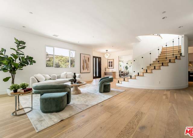 Property at 350 Mount Carmel Dr, Glendale, CA 91206, 4 beds, 5 baths