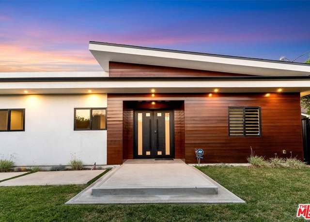 Property at 5456 Hazeltine Ave, Sherman Oaks, CA 91401, 5 beds, 3.5 baths