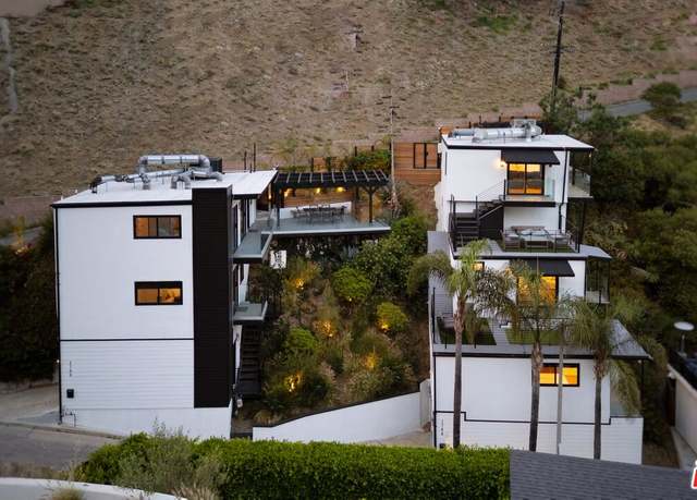 Property at 1788 N Orange Grove Ave, Los Angeles, CA 90046, 4 beds, 4 baths
