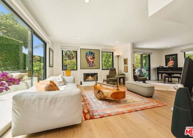 Property at 2450 Coldwater Canyon Dr, Beverly Hills, CA 90210, 4 beds, 4 baths