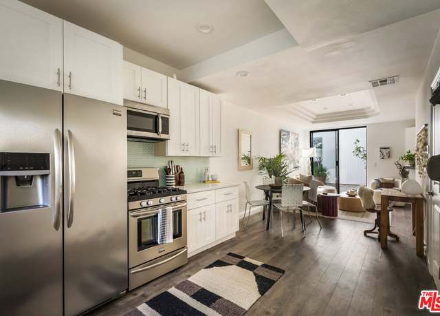 Property at 2500 Abbot Kinney Blvd #25, Venice, CA 90291, 2 beds, 3 baths