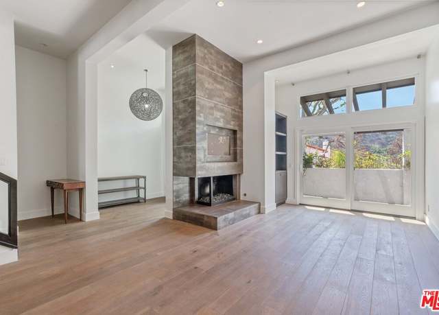 Property at 1575 Michael Ln, Pacific Palisades, CA 90272, 3 beds, 2.5 baths