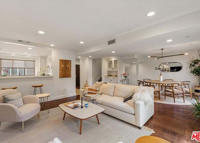Property at 1837 12th St #6, Santa Monica, CA 90404, 3 beds, 2.5 baths