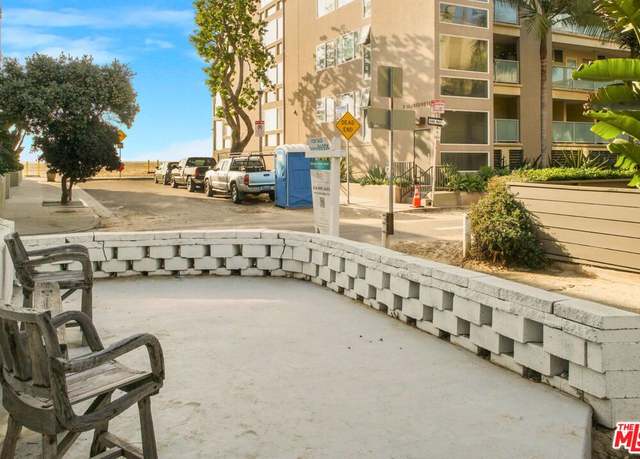 Property at 14 Mast St #2, Marina Del Rey, CA 90292, 1 bed, 1 bath