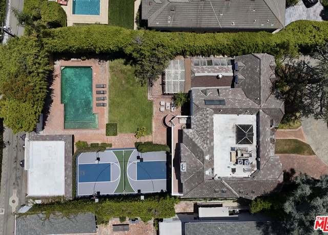 Property at 628 N Elm Dr, Beverly Hills, CA 90210, 7 beds, 7.5 baths