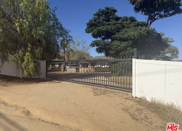 Property at 33144 Canyon Quail Trl, Agua Dulce, CA 91390, 3 beds, 2 baths
