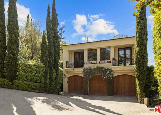 Property at 587 Entrada Dr, Santa Monica, CA 90402, 5 beds, 6 baths