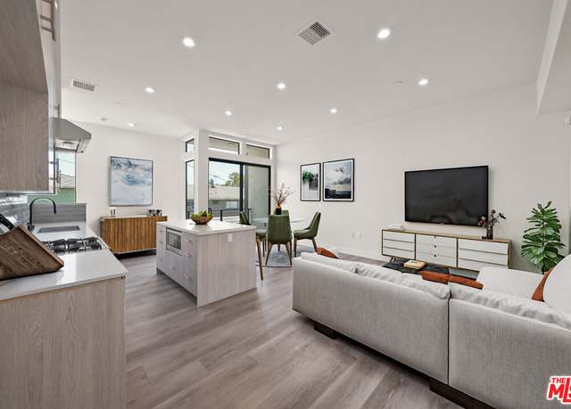 Property at 1204 N Orange Grv, West Hollywood, CA 90046, 3 beds, 3 baths