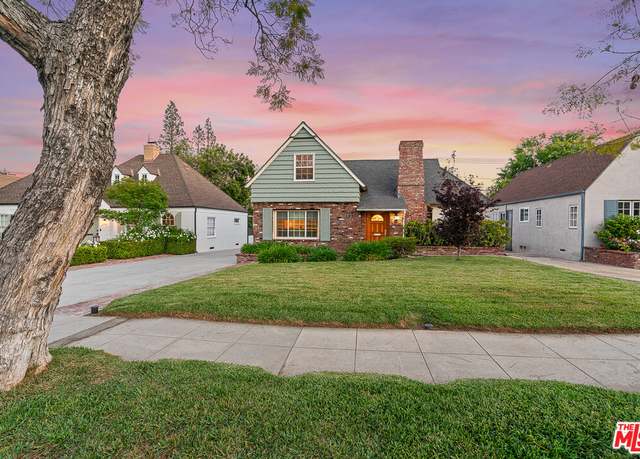 Property at 2338 Paloma St, Pasadena, CA 91104, 3 beds, 2.5 baths